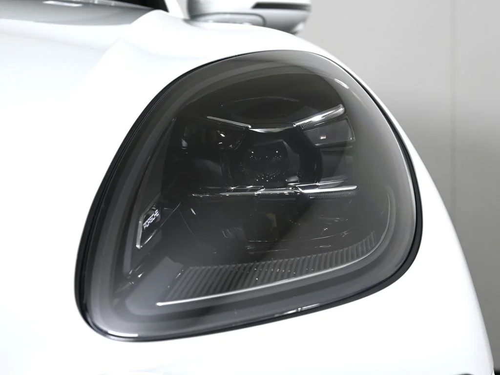 New 2026 White Porsche S image 11