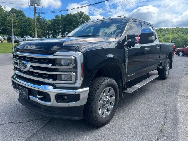 Used 2024 Black Ford King Ranch image 10