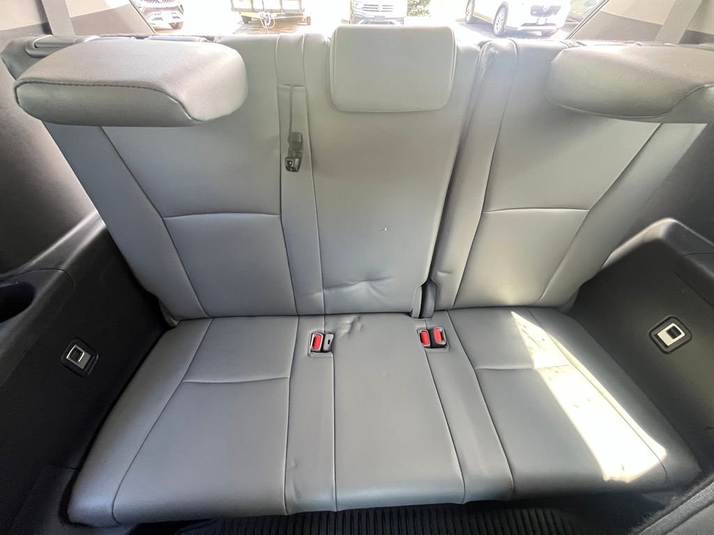Used 2023 Silver Toyota XLE image 27