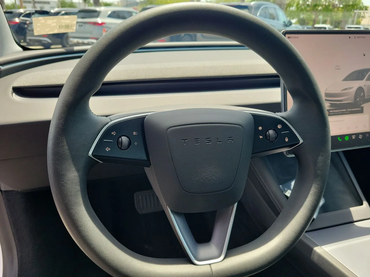 Used 2024 White Tesla Base image 23