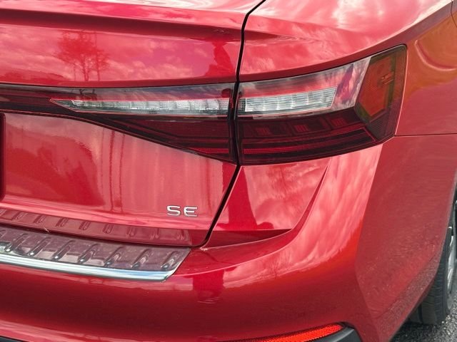 New 2026 Kings Red Metallic Volkswagen 1.5T SE image 14