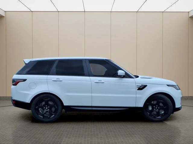 Used 2020 White Land Rover HSE image 5