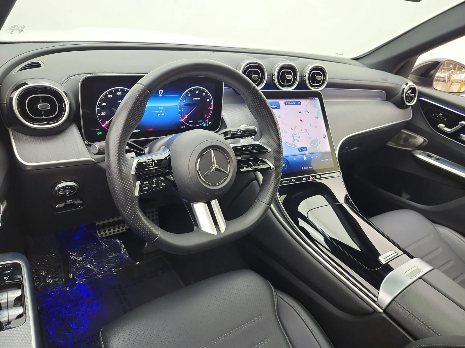 Used 2024 Polar White Mercedes-Benz GLC 300 4MATIC® SUV image 14
