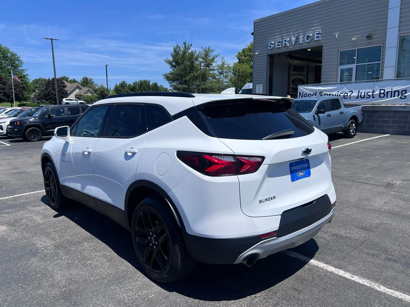 Used 2019 Summit White Chevrolet Base image 7