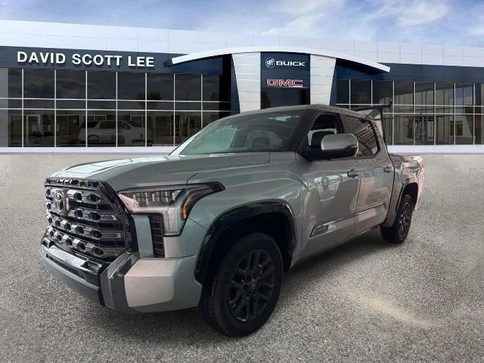 Used 2025 Celestial Silve Toyota Platinum image 4