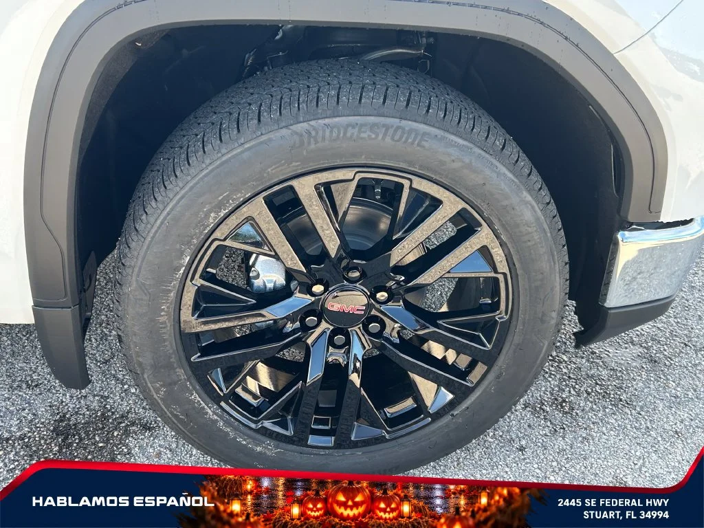 New 2026 Summit White GMC SLT image 21