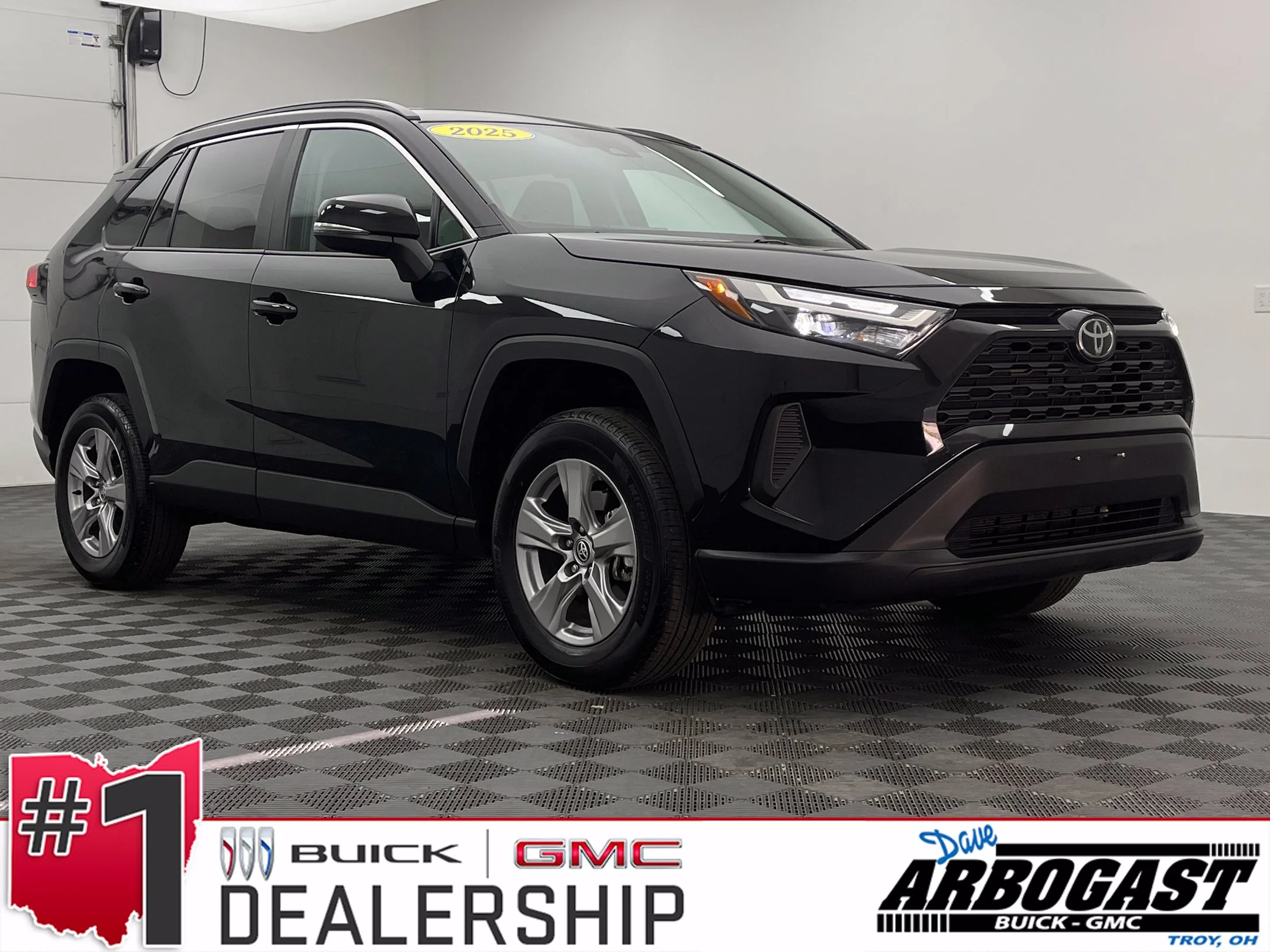 Used 2025 Midnight Black Metallic Toyota XLE image 1