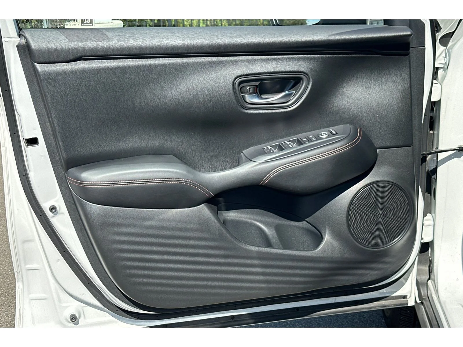 Used 2025 Platinum White Pearl Honda Sport image 11