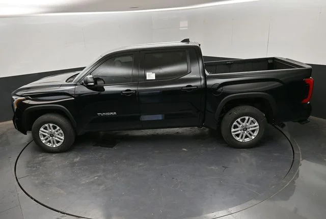 2026 Toyota Tundra SR5 - Photo 28