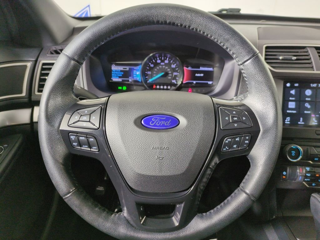 Used 2017 Ruby Red Metallic Ford XLT image 16
