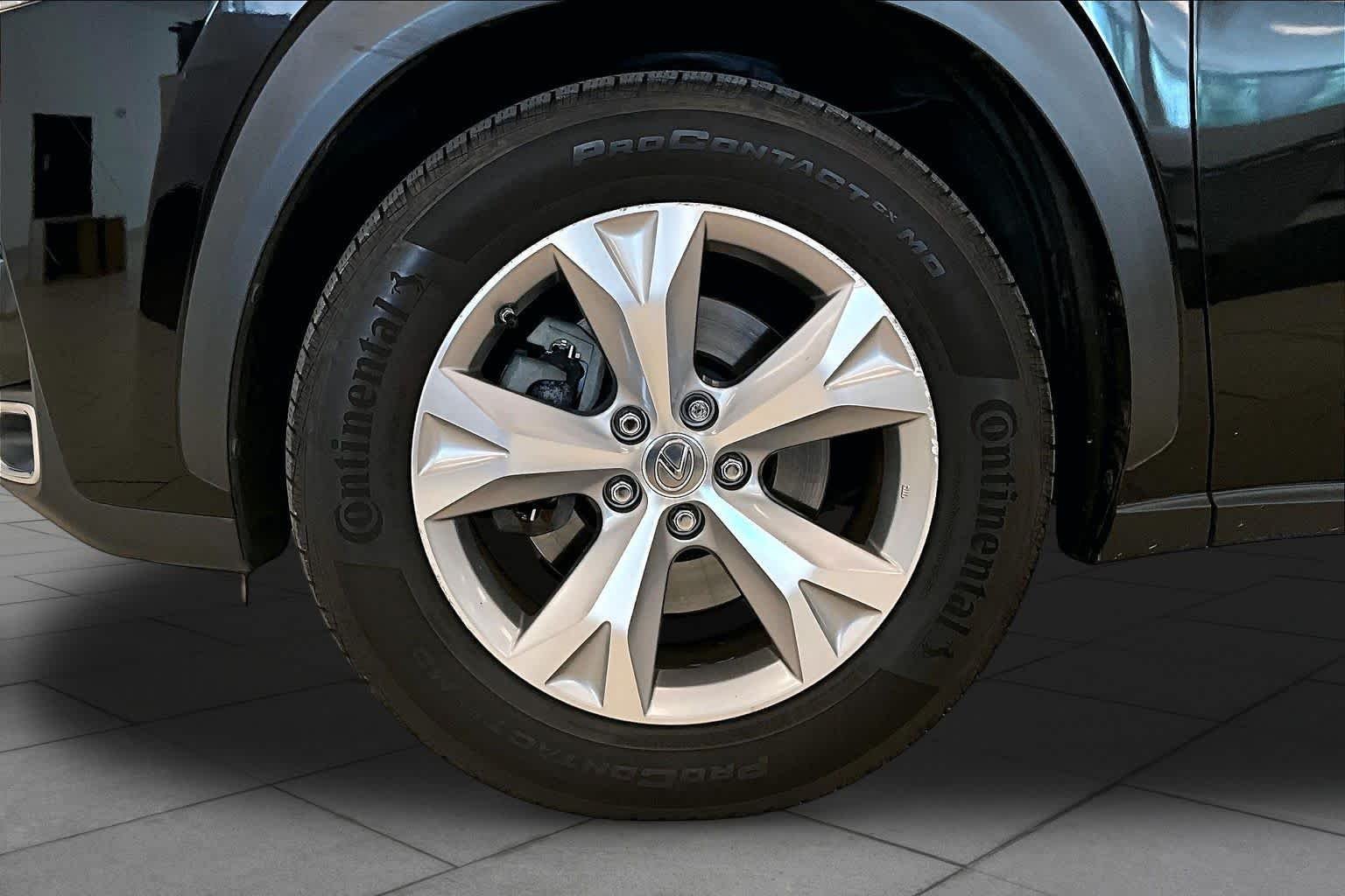 Used 2017 Obsidian Lexus  image 9