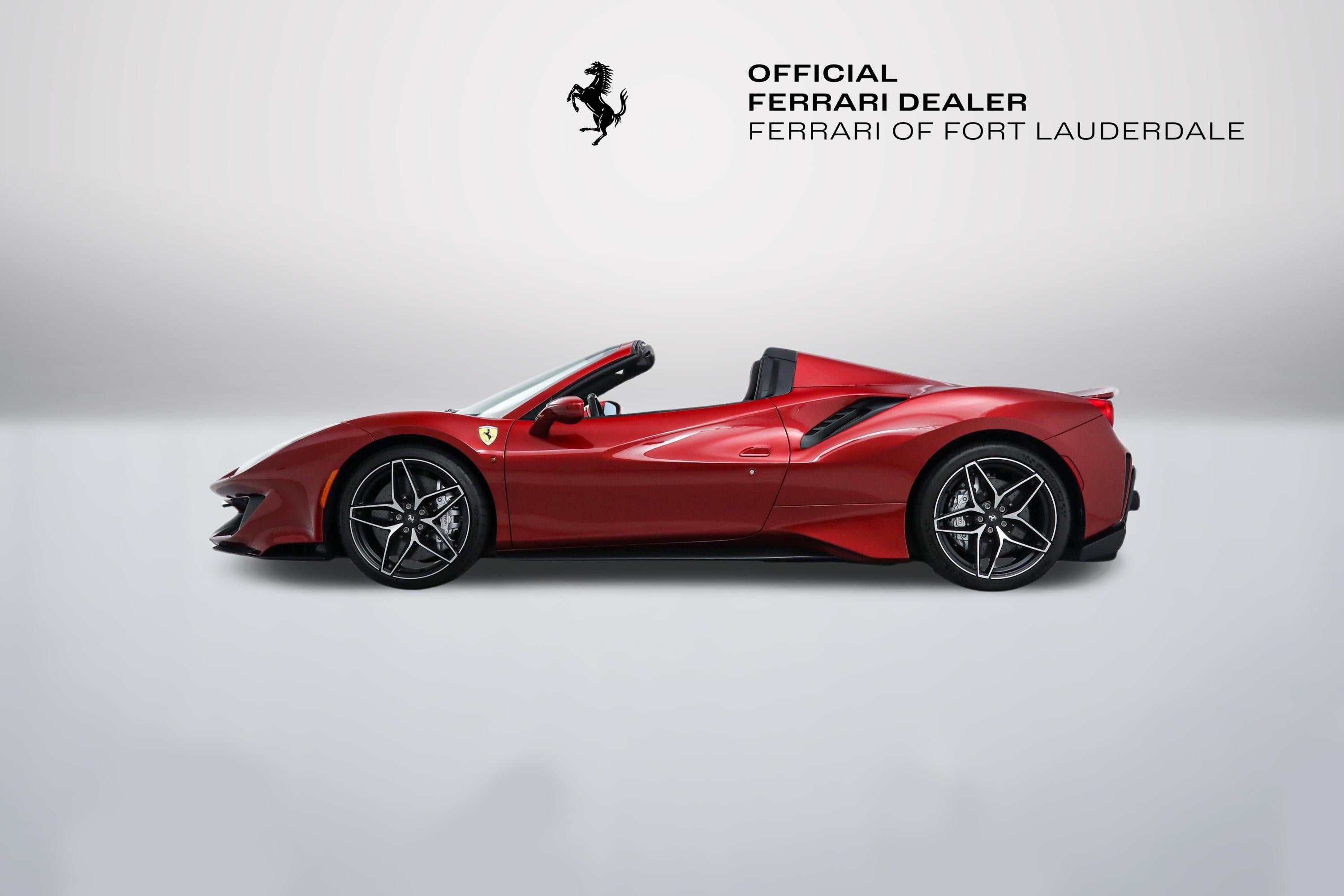 Certified Used 2019 Rosso Fiorano Ferrari  image 4