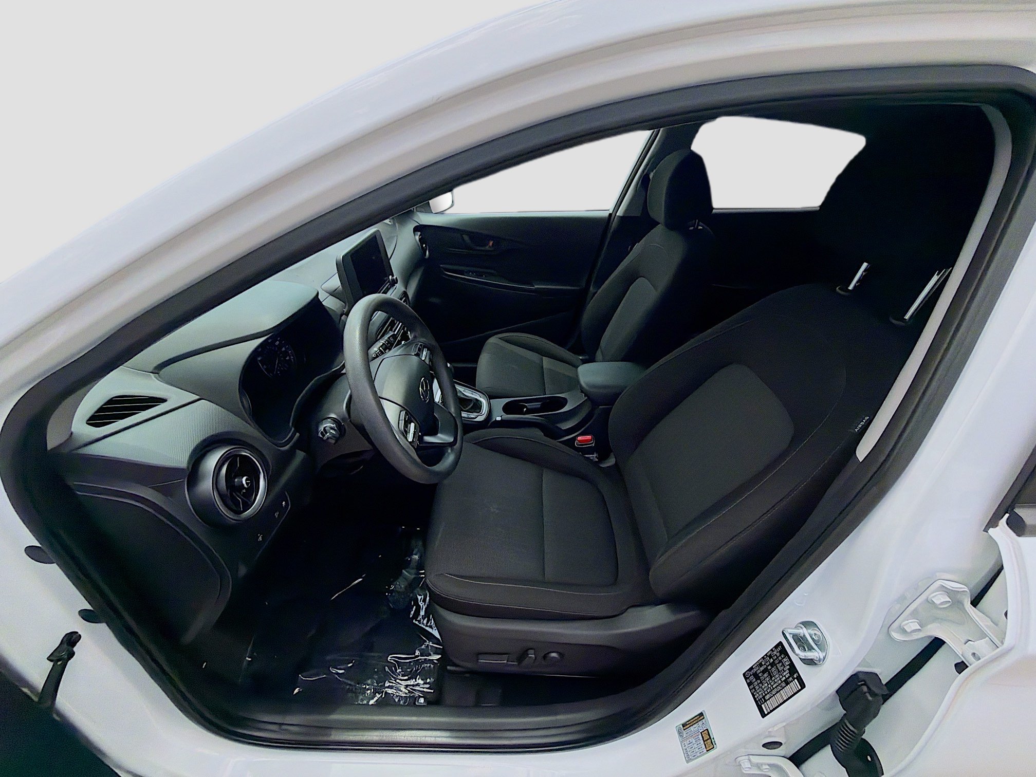 2023 Hyundai Kona SEL - Photo 16