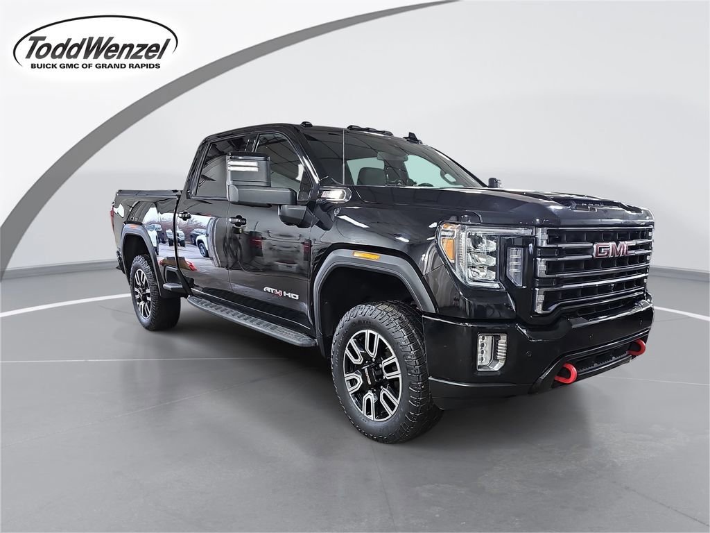 2022 GMC Sierra 4WD Crew Cab Standard Box AT4's photo