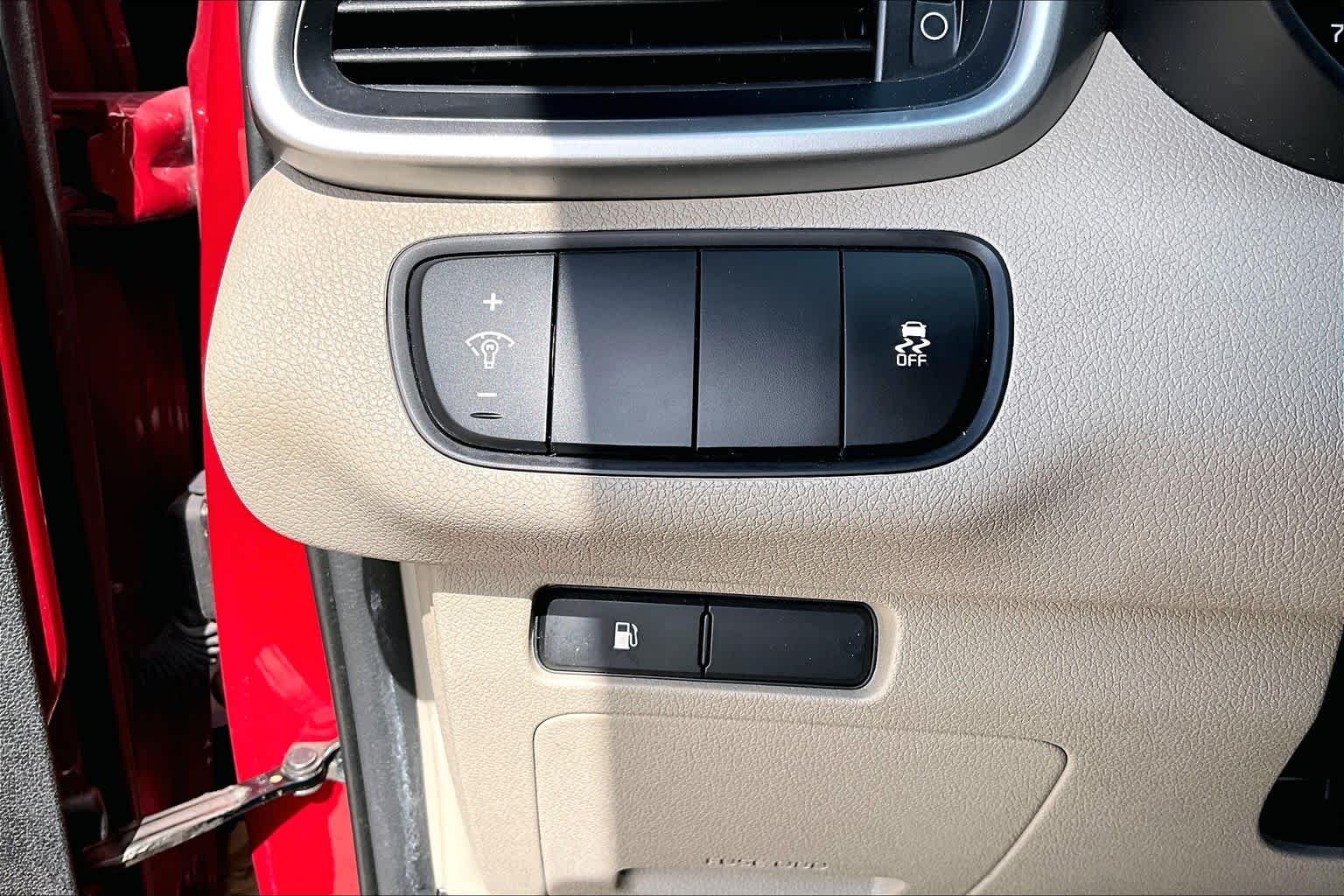 Used 2017 Remington Red Kia LX V6 image 35