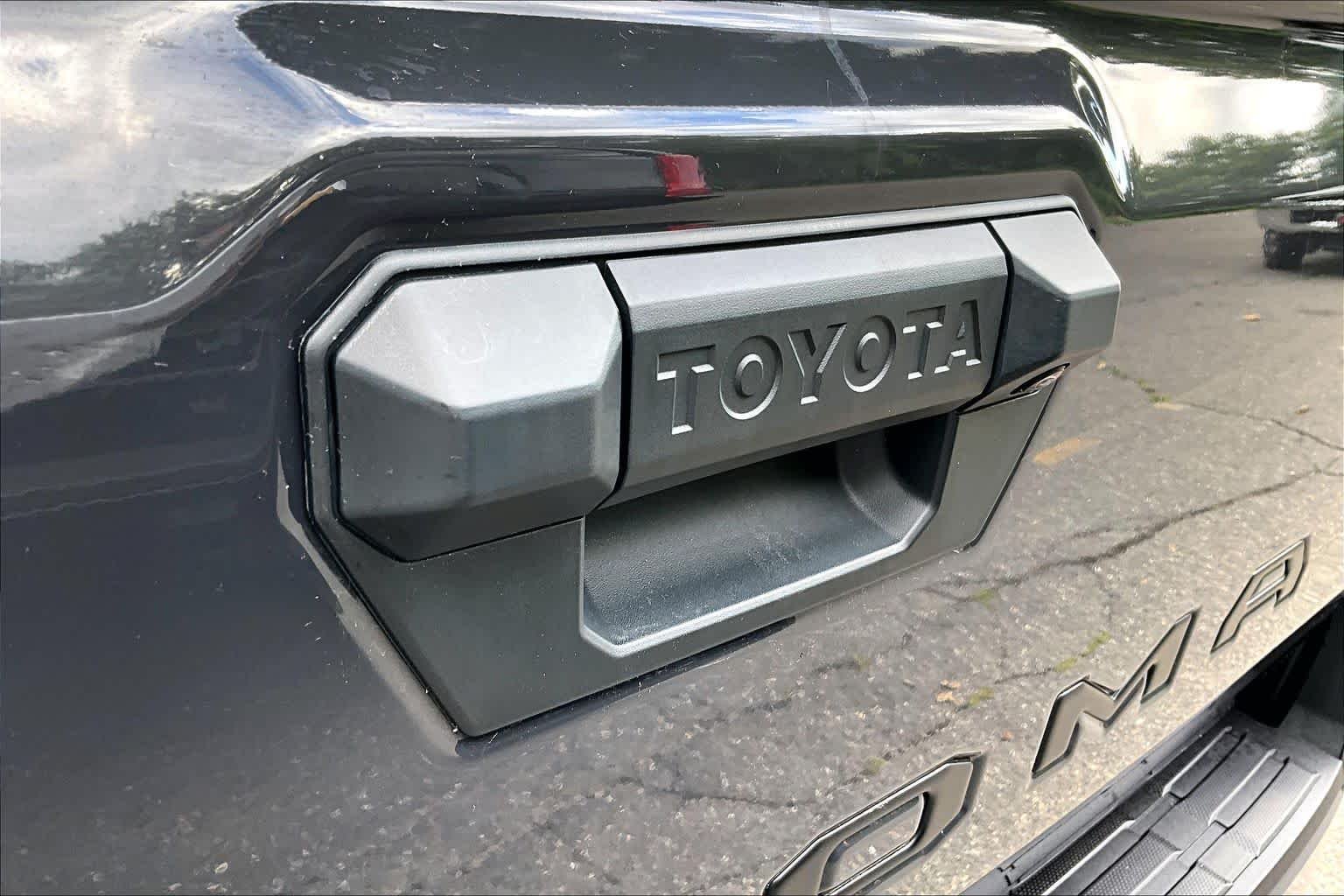 2025 Toyota Tacoma TRD Off Road - Photo 29