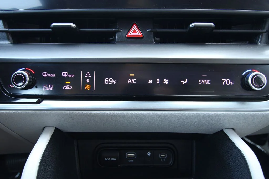 Used 2023 Gray Kia EX image 28