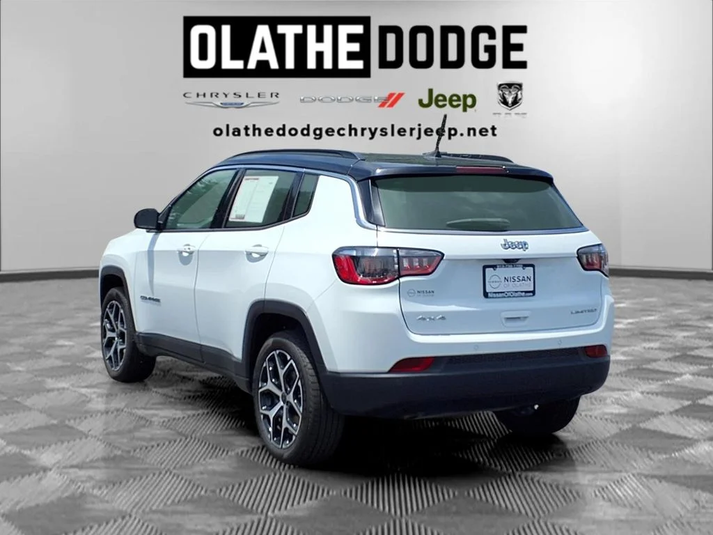 Used 2025 White Jeep Limited image 3