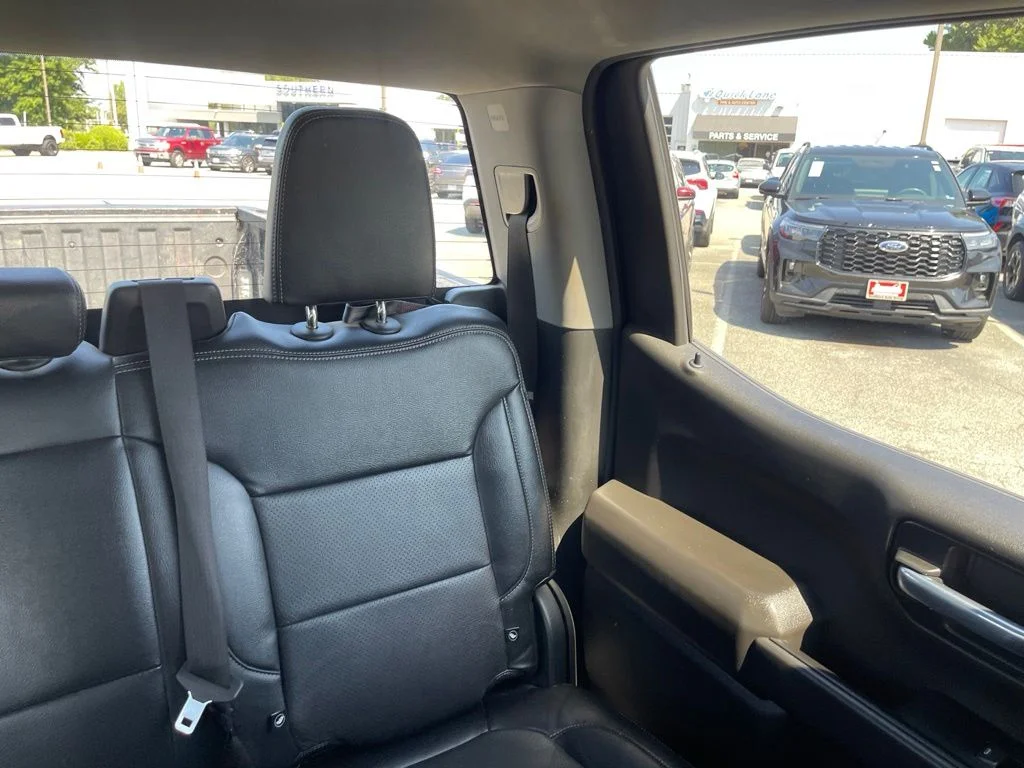 Used 2023 Black Chevrolet Custom image 13