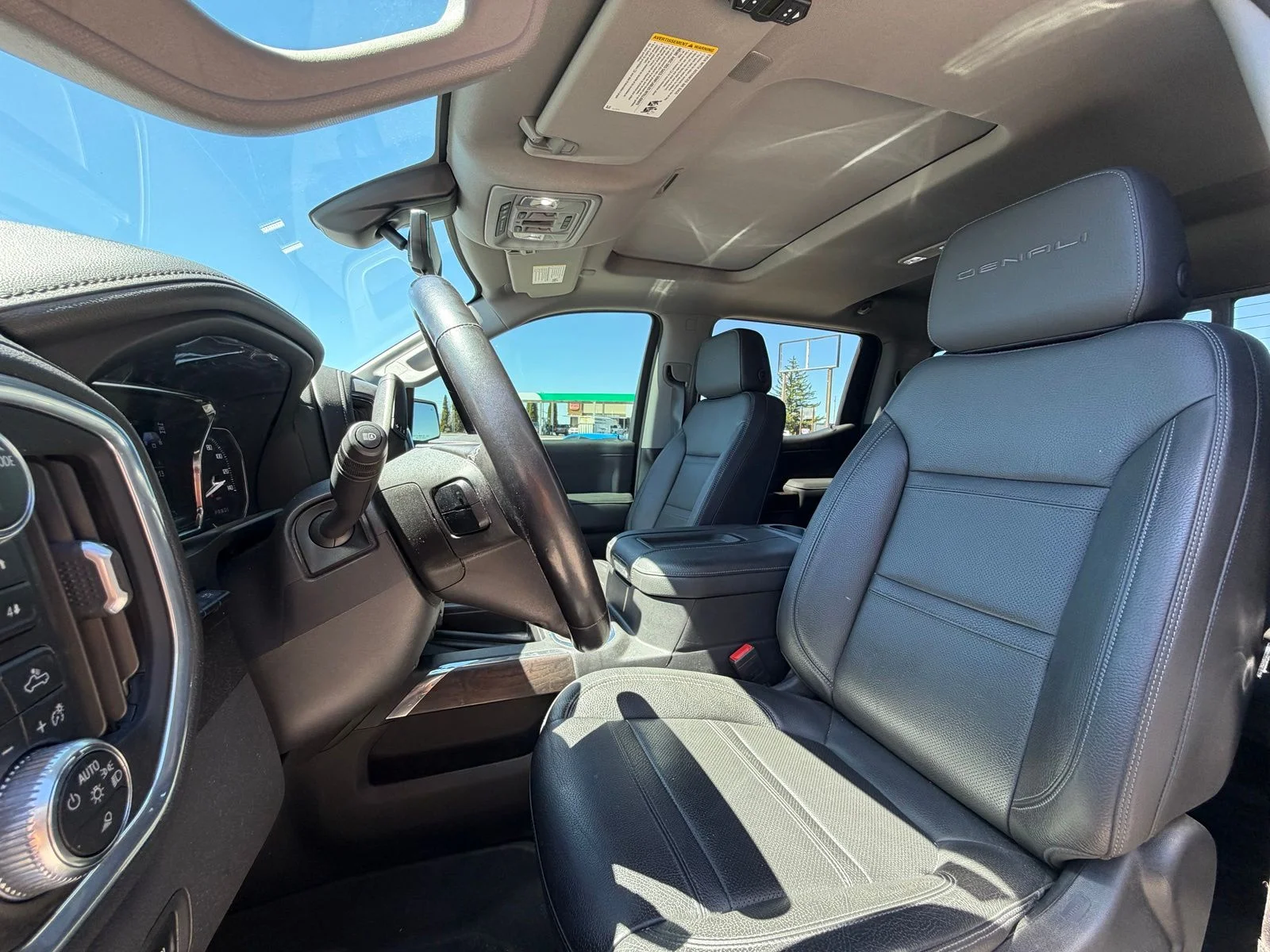 Used 2021 Black GMC Denali image 8