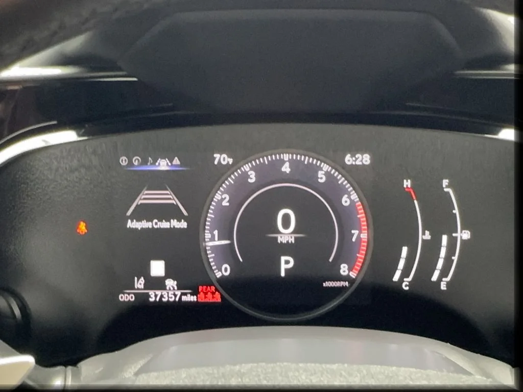 Used 2025 White Lexus 350 Premium image 38