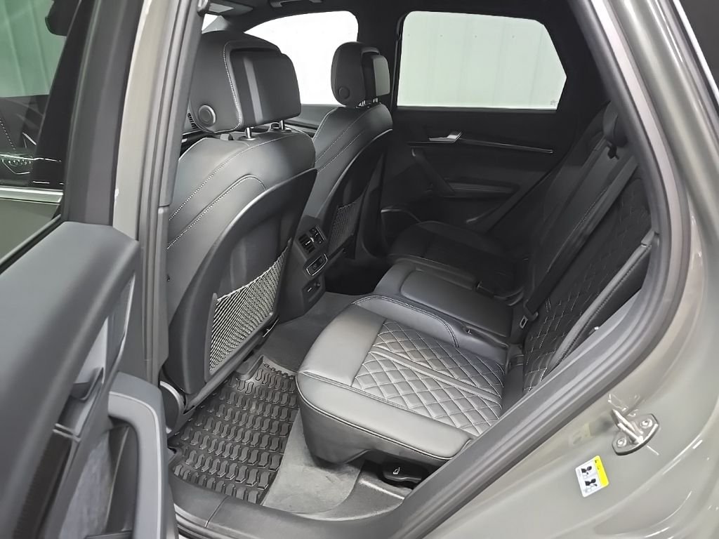 Used 2023 Gray Audi Premium Plus image 33