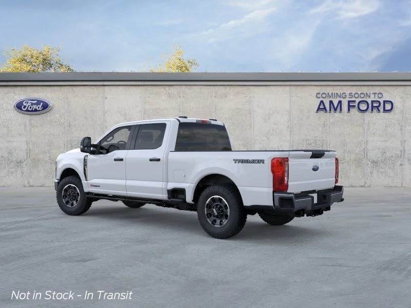 New 2026 Oxford White Ford F-250® XLT image 4