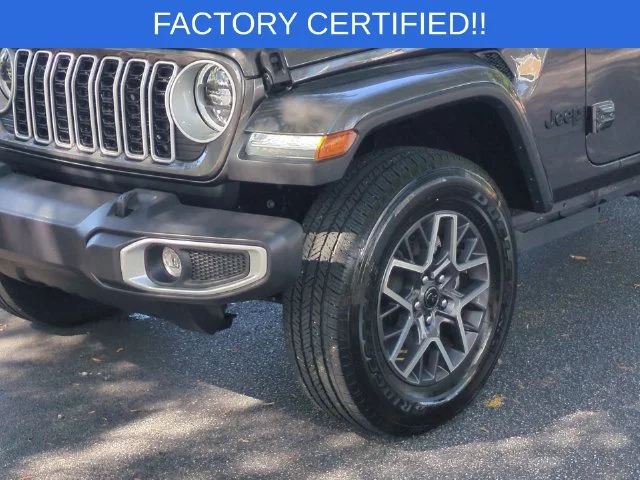 Used 2026 Gray Jeep Sahara image 9