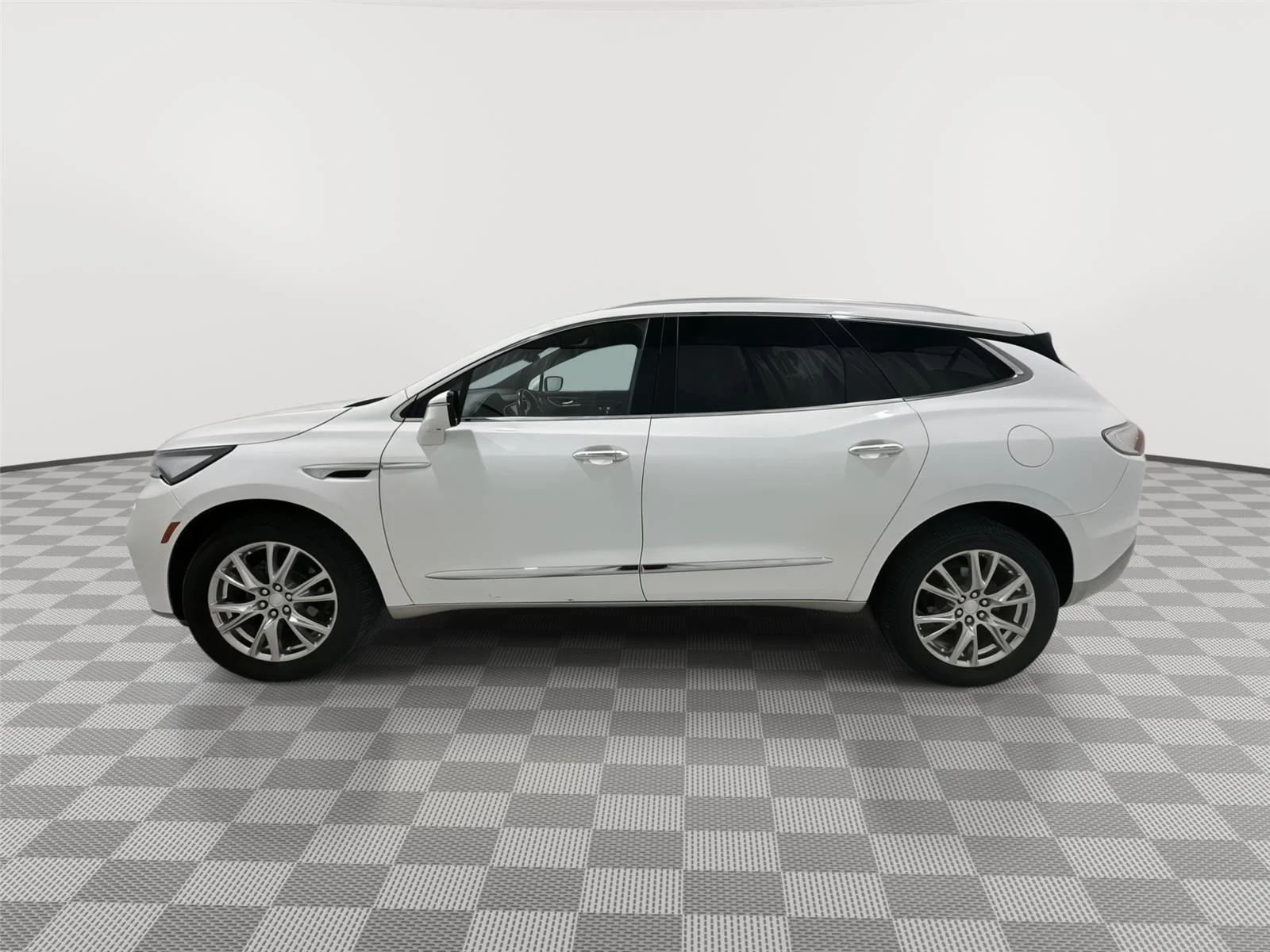 Used 2022 Buick Enclave Premium with VIN 5GAEVBKW5NJ109268 for sale in Alexandria, Minnesota