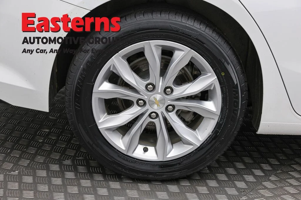 Used 2023 White Chevrolet LT image 30