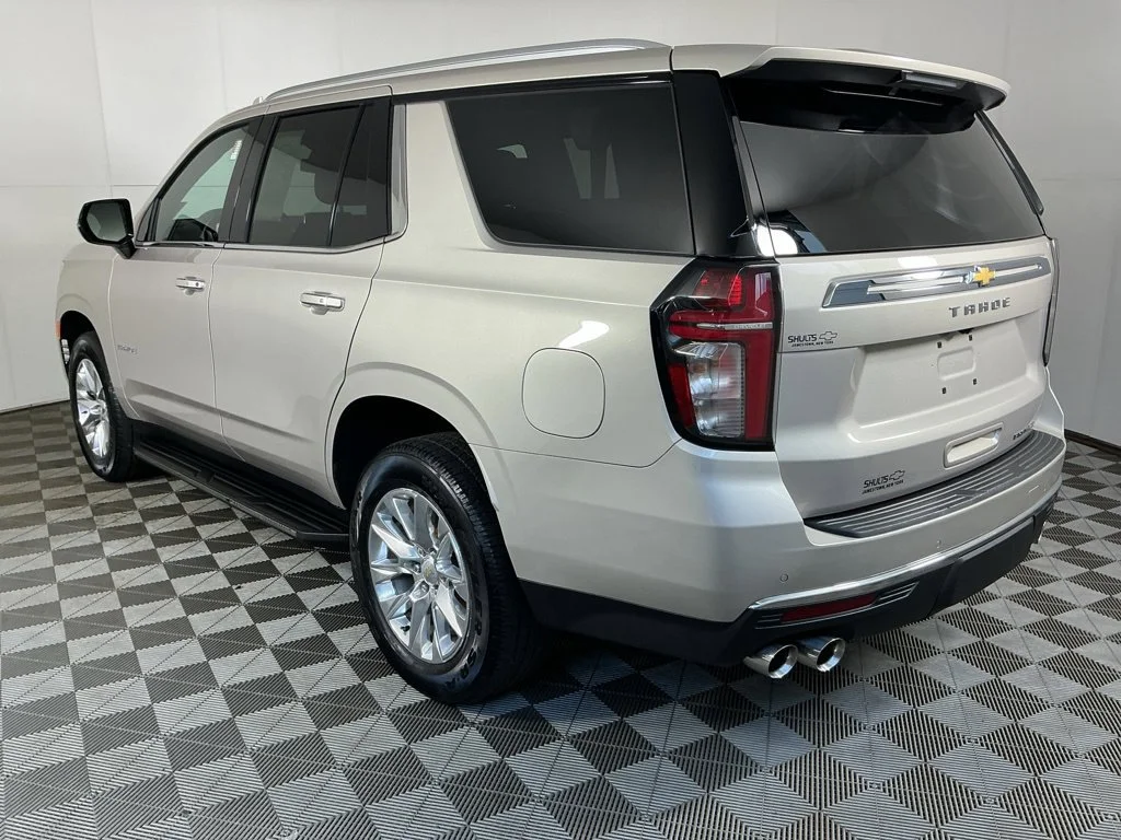 Used 2021 EMPIRE BEIGE METALLIC Chevrolet Premier image 14
