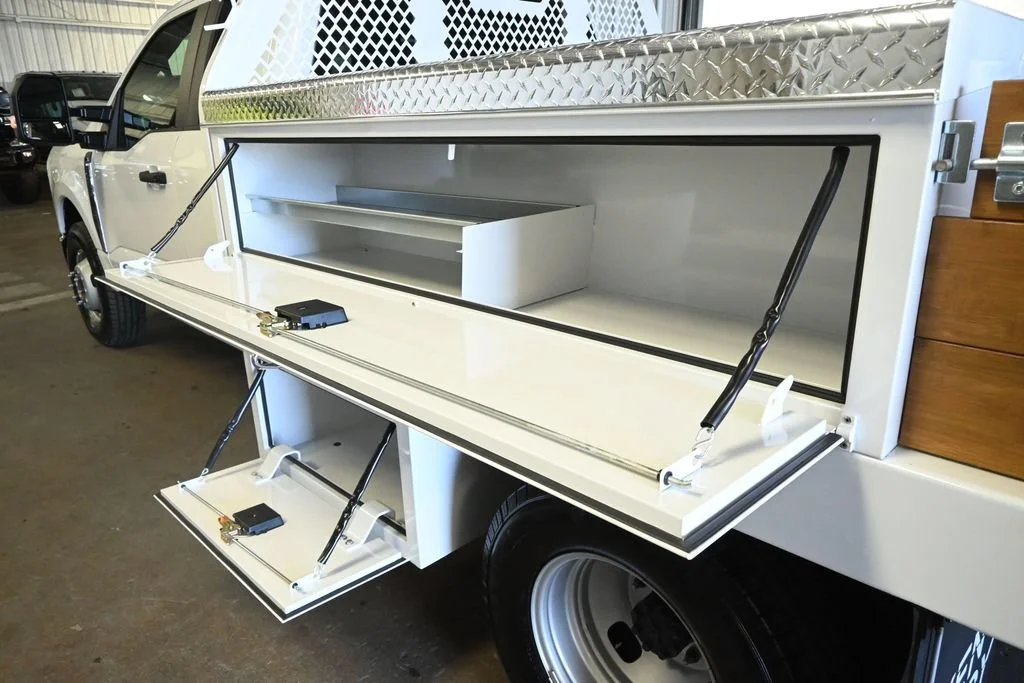 New 2026 Oxford White Ford XL image 23