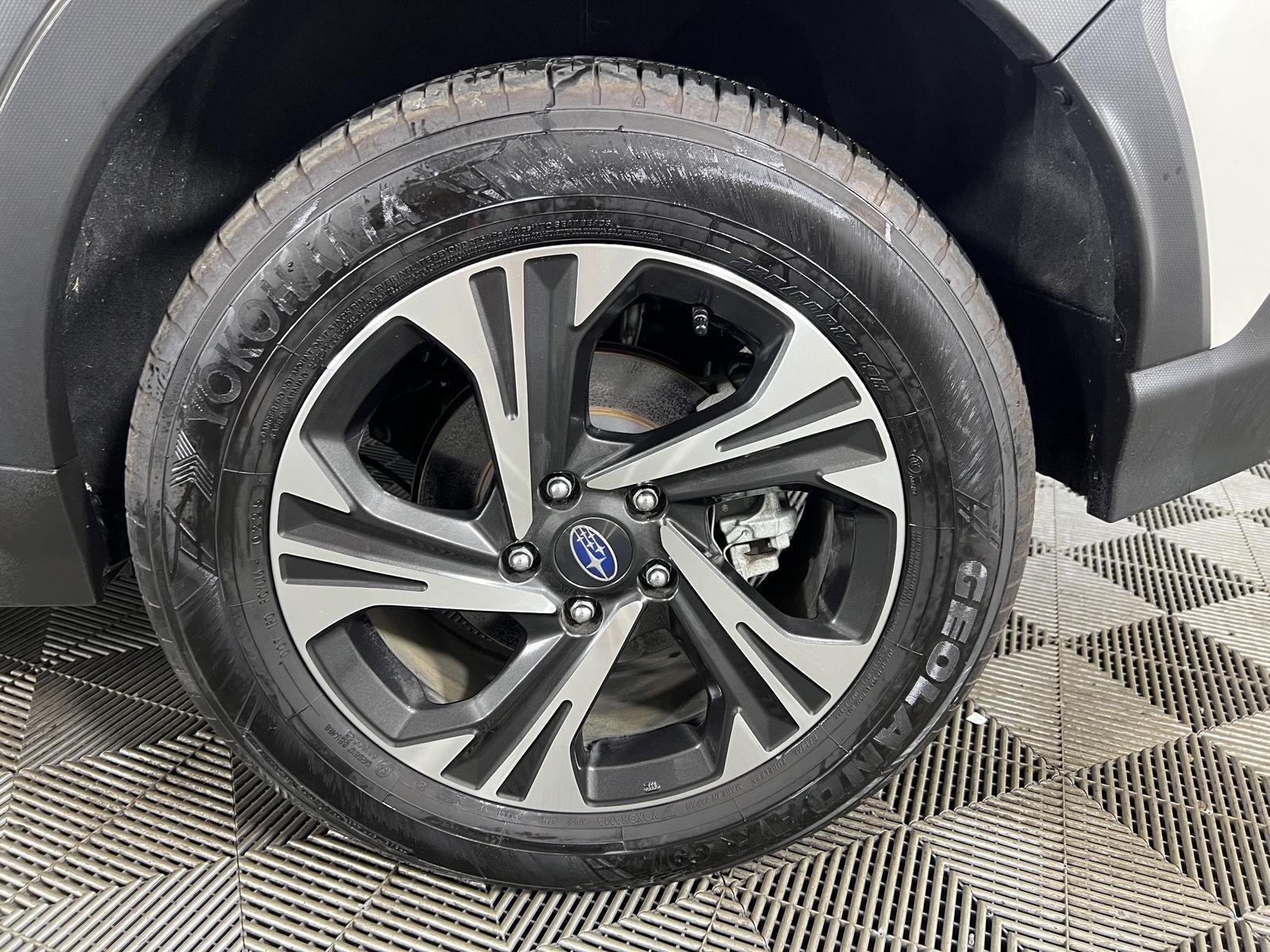 Used 2025 Crystal White Pearl Subaru Premium image 15