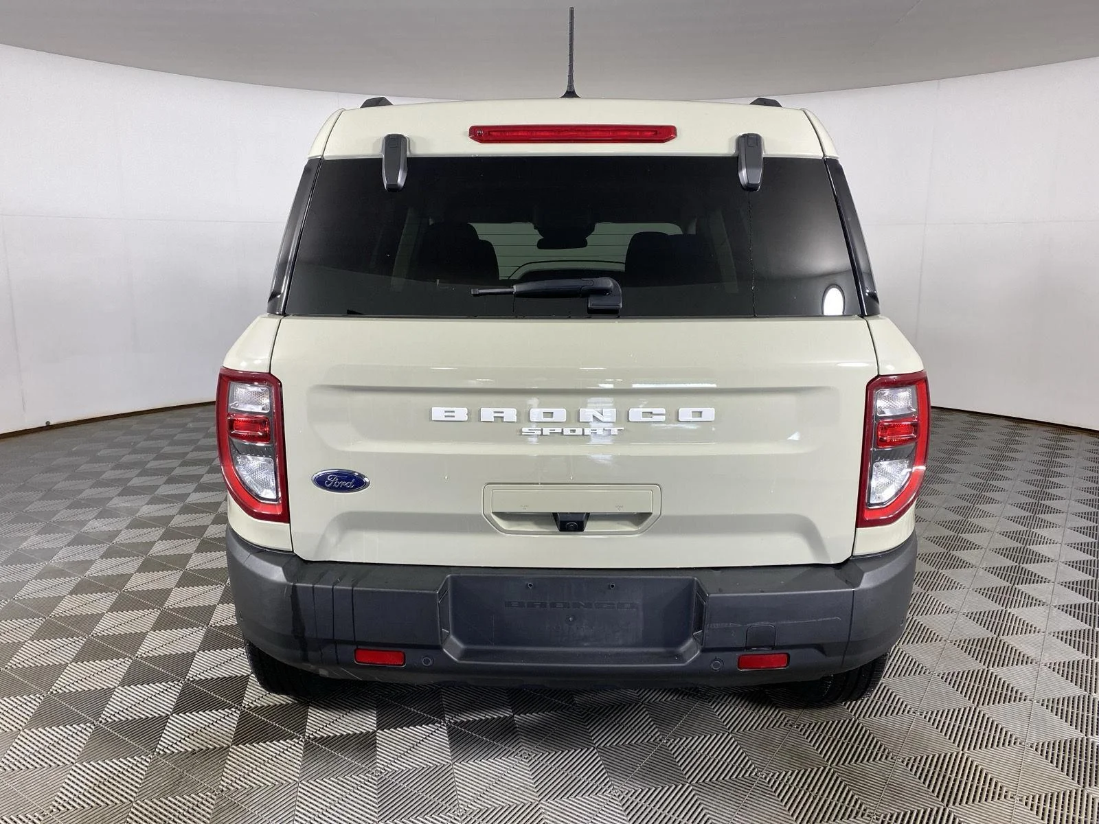 Used 2024 Desert Sand Ford Big Bend image 16