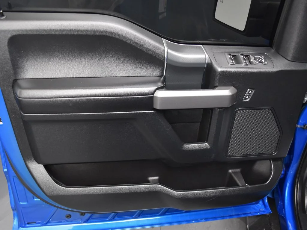Certified Used 2020 Blue Ford XLT image 18