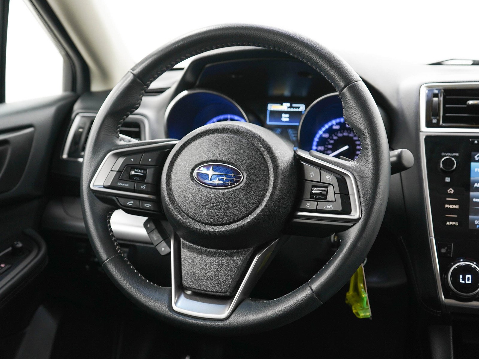 Used 2018 Crystal Black Pearl Subaru 2.5i Premium image 14