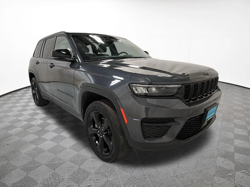 Certified Used 2023 Gray Jeep Altitude X image 4