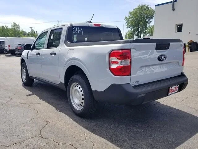New 2026 Space White Metallic Ford XL image 7