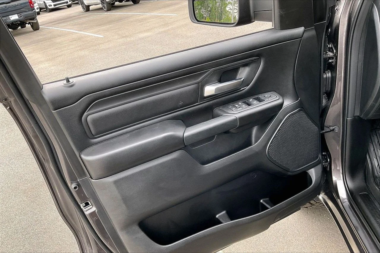 New 2026 Granite Crystal Metallic Clearcoat RAM Warlock image 24