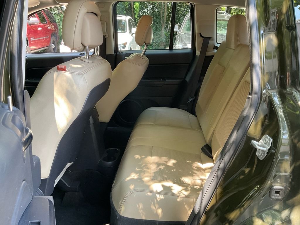 Used 2016 Green Jeep Sport image 27