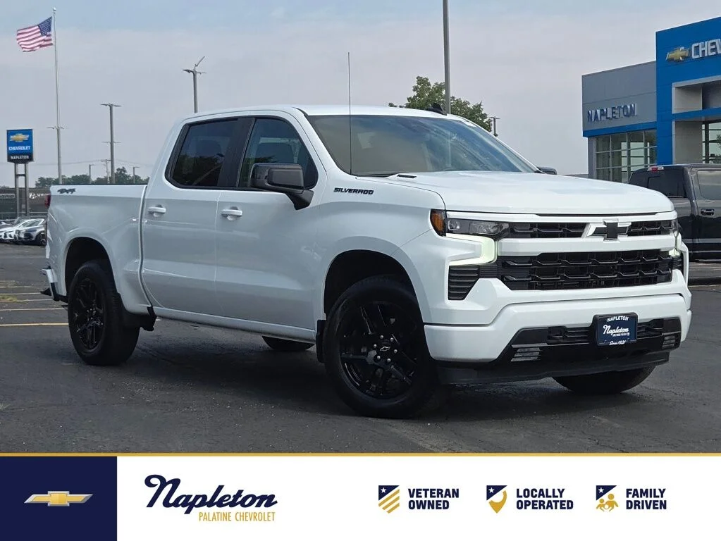 Used 2025 White Chevrolet RST image 1