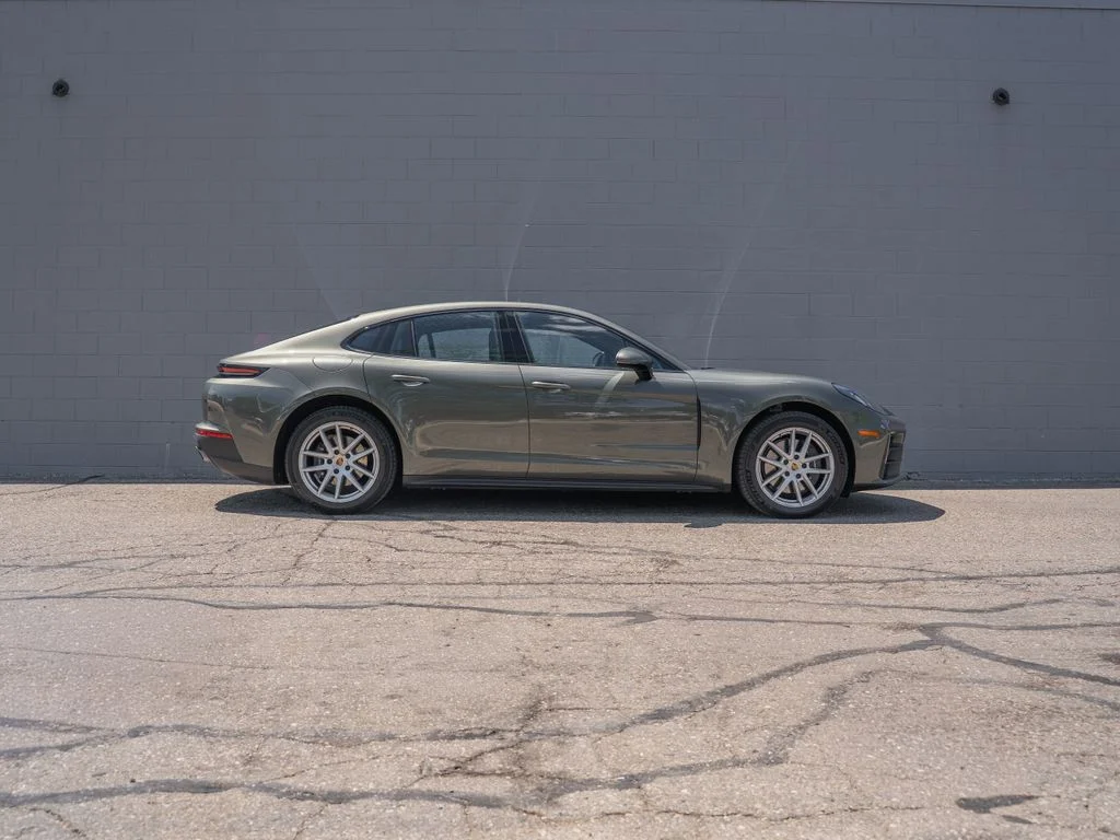 Used 2025 Green Porsche 4 image 8