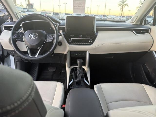 Certified Used 2024 WIND CHILL PEARL Toyota  image 14