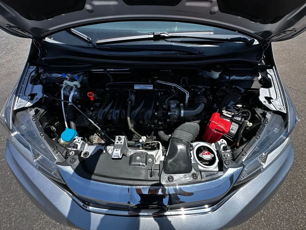 Used 2018 Silver Honda EX image 16