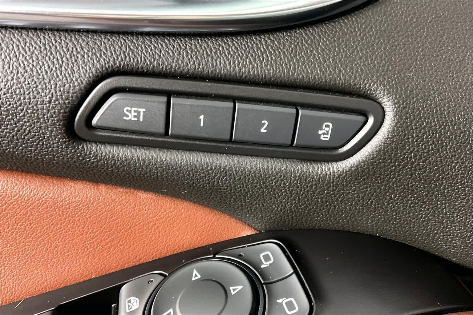 Used 2020 Rich Garnet Metallic Buick Avenir image 35