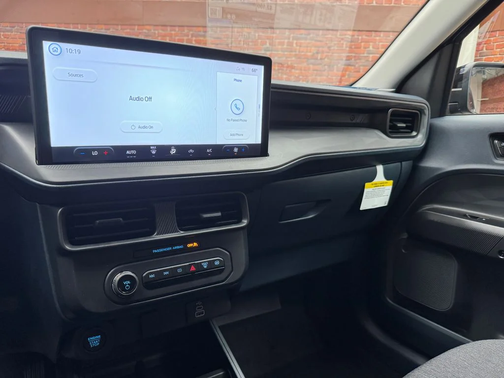 2025 Ford Maverick XLT - Photo 13