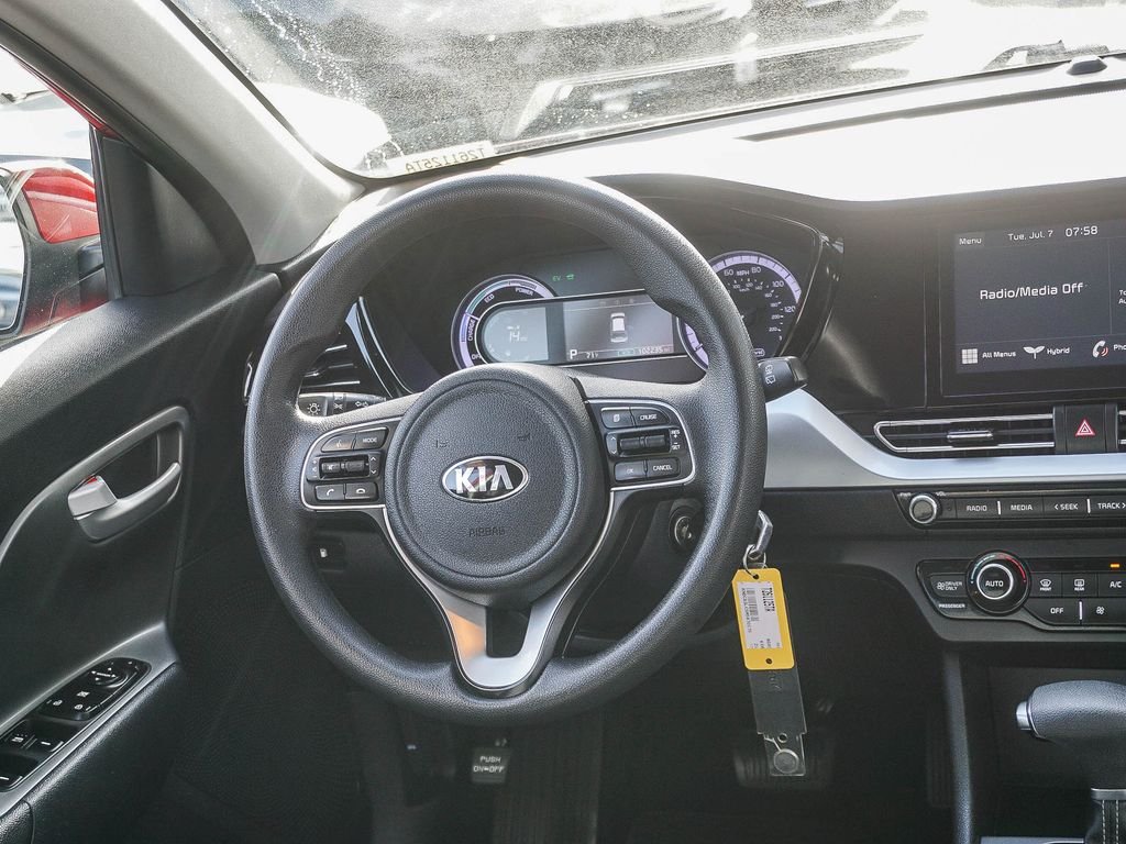 Used 2021 Red Kia LX image 17