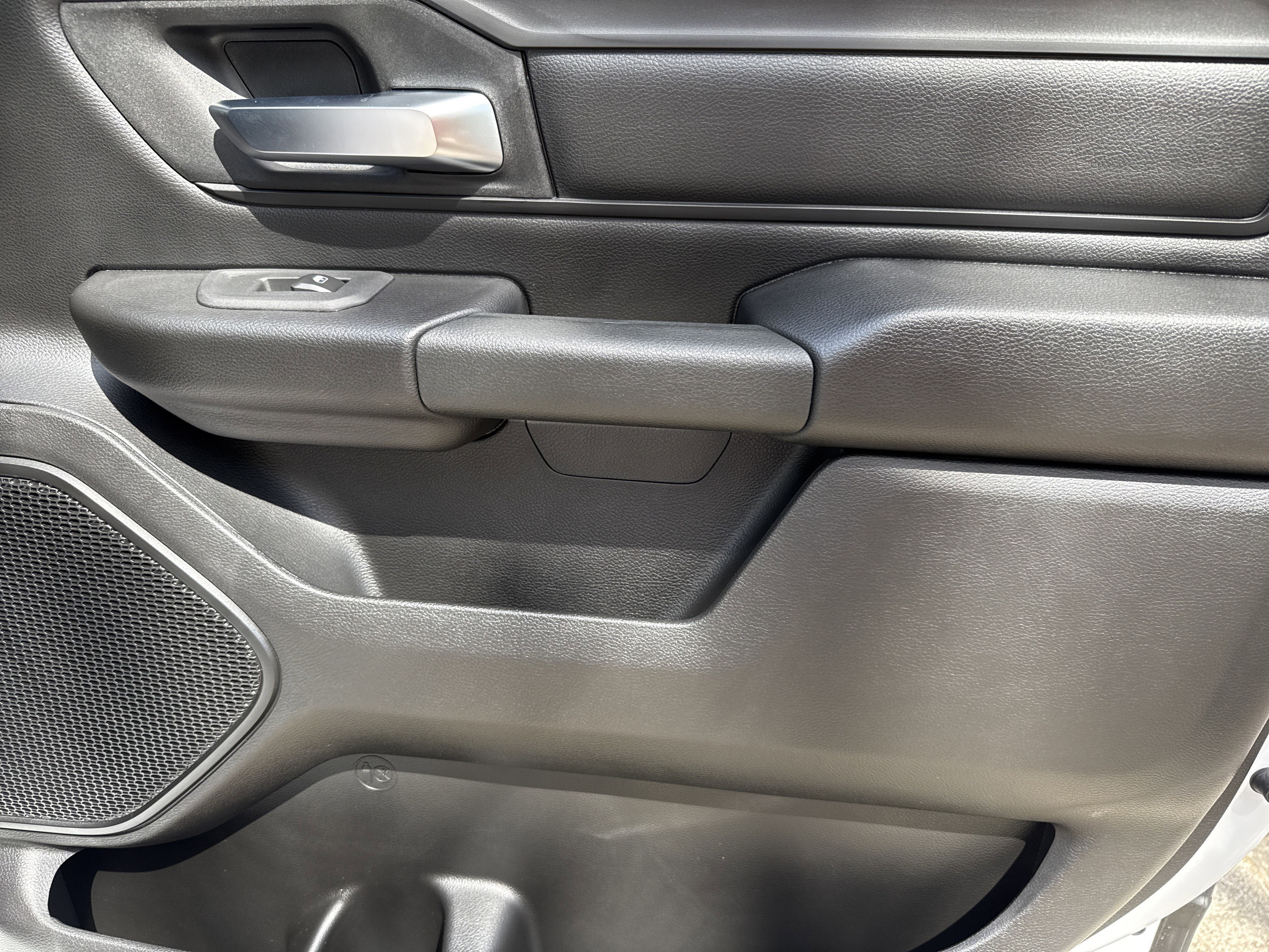 New 2026 Bright White Clear-Coat Exterior Paint RAM Warlock image 18