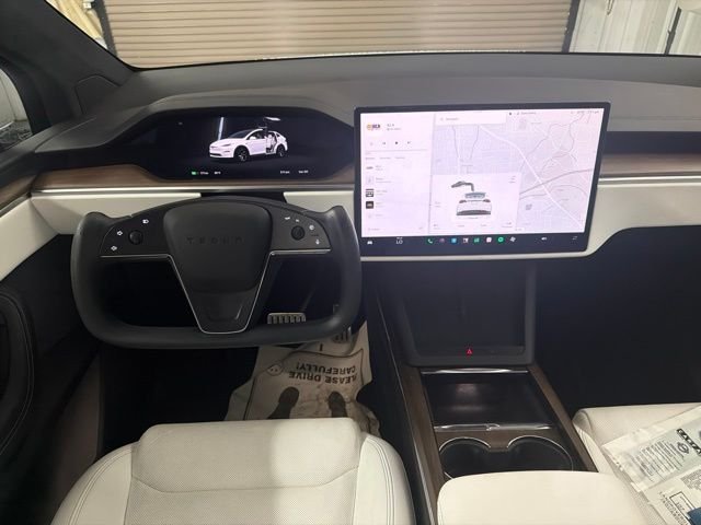 2022 Tesla Model X Long Range - Photo 17