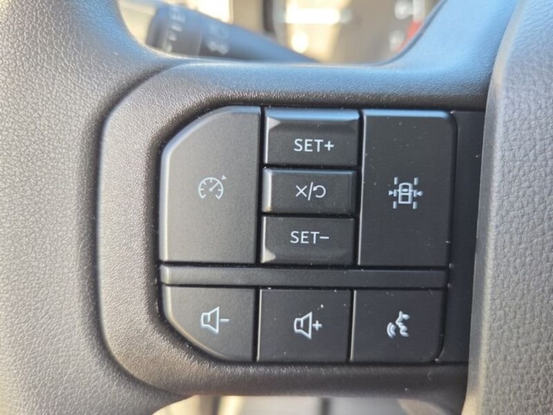 New 2026 Oxford White Ford XL image 25